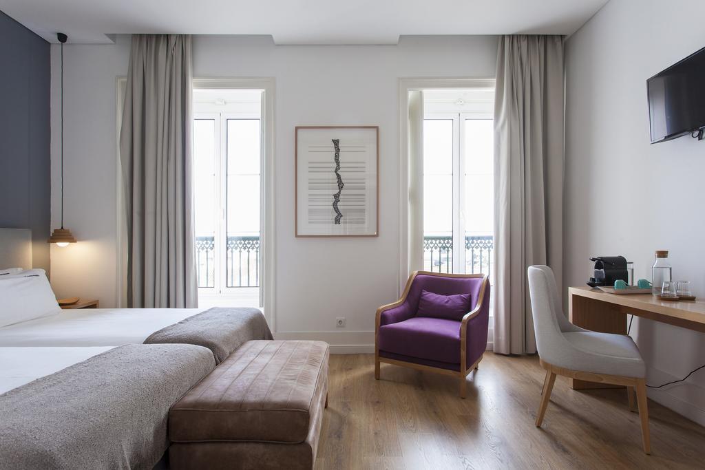 Feels Like Home Chiado Prime Suites Lisboa Стая снимка
