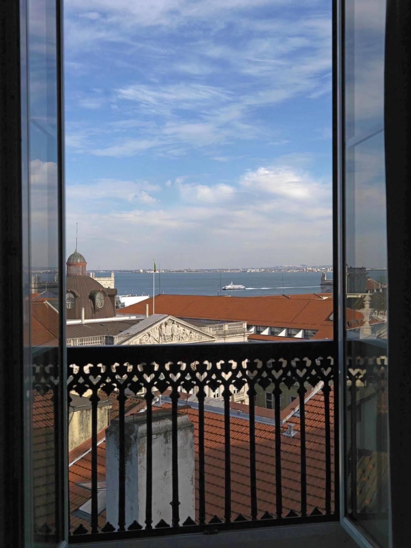 Feels Like Home Chiado Prime Suites Lisboa Екстериор снимка
