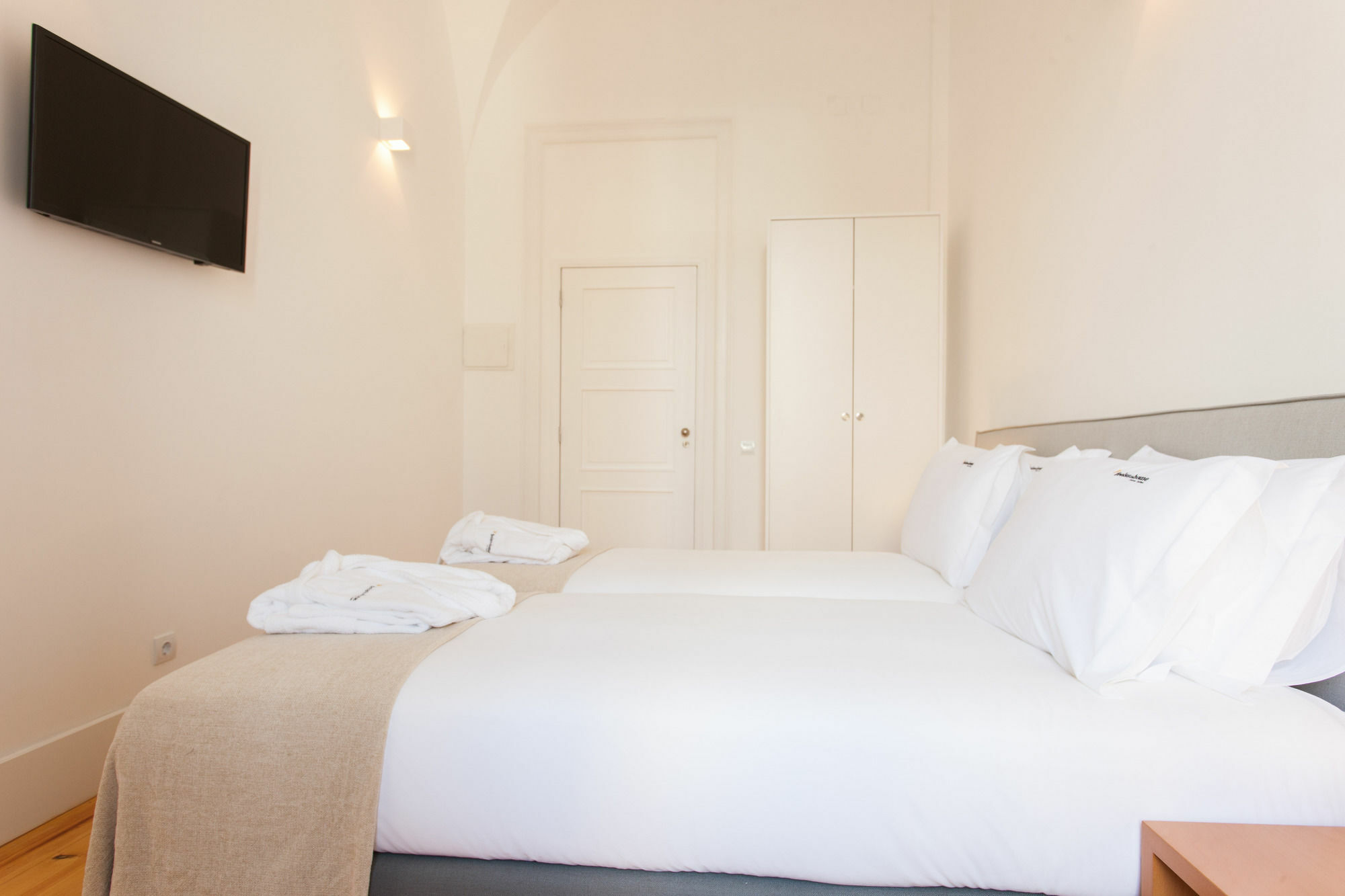 Feels Like Home Chiado Prime Suites Lisboa Екстериор снимка